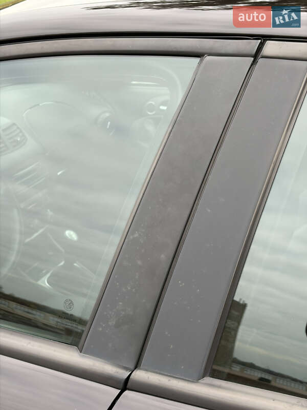 Хэтчбек Alfa Romeo 147 2009 в Киеве