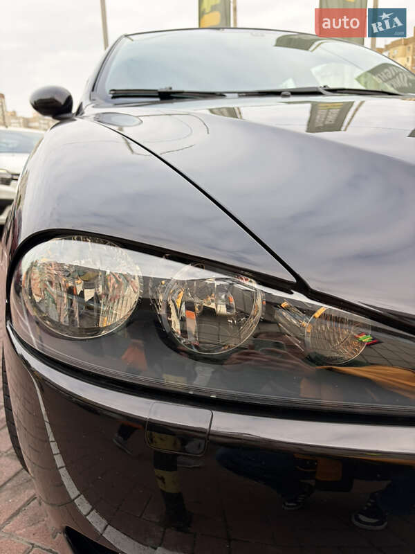 Хэтчбек Alfa Romeo 147 2009 в Киеве