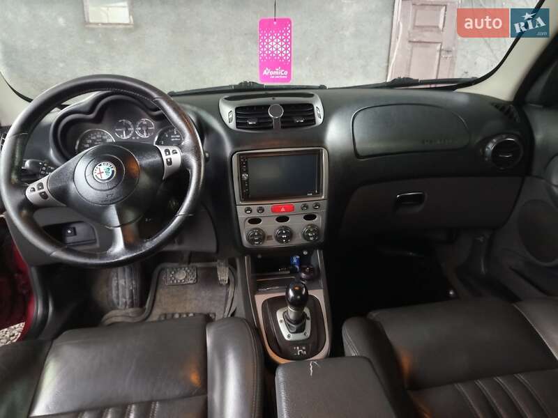 Хэтчбек Alfa Romeo 147 2008 в Каменец-Подольском фото 12 Хэтчбек Alfa Romeo 147 2008 в Каменец-Подольском