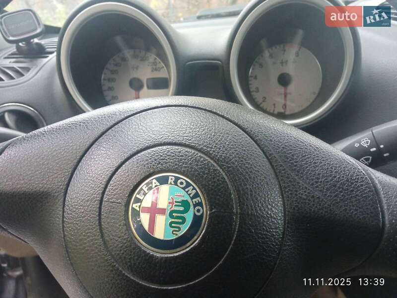 Седан Alfa Romeo 156 2005 в Киеве фото 7 Седан Alfa Romeo 156 2005 в Киеве