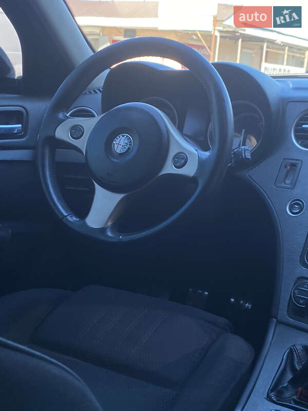 Універсал Alfa Romeo 159 2006 в Києві