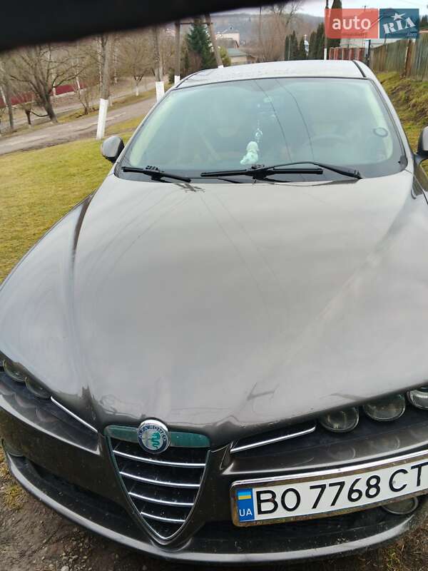 Седан Alfa Romeo 159 2006 в Чорткове