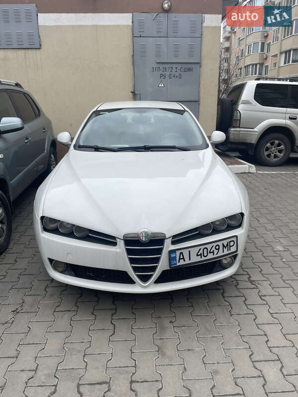 Седан Alfa Romeo 159 2008 в 