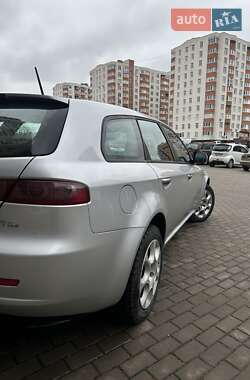 Универсал Alfa Romeo 159 2010 в 