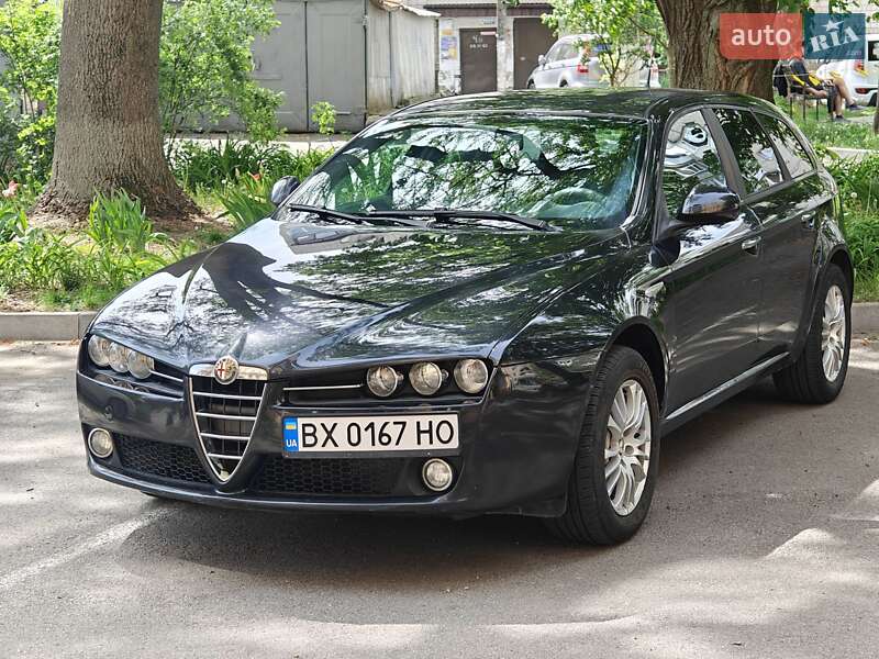 Универсал Alfa Romeo 159 2010 в 