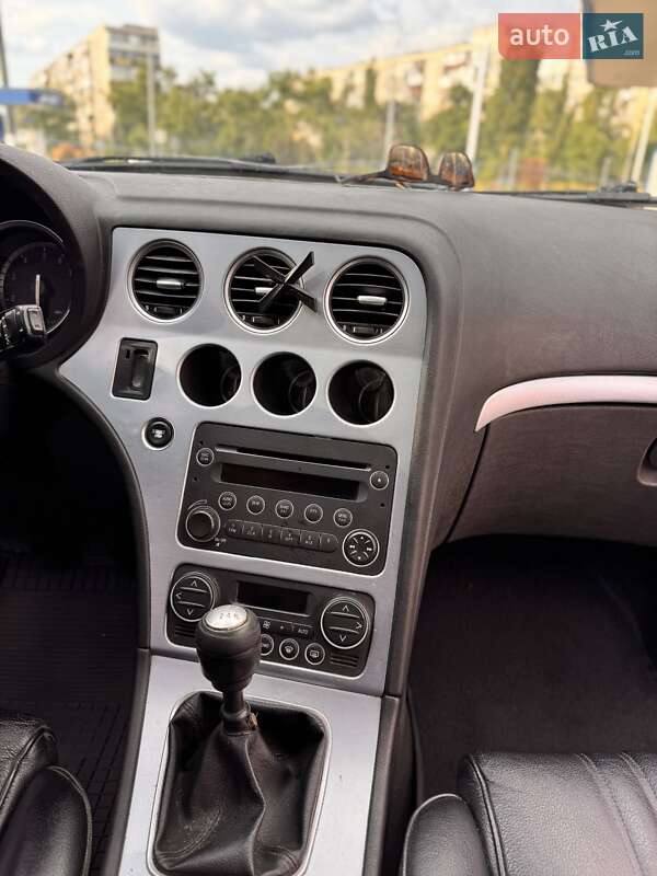 Седан Alfa Romeo 159 2006 в Киеве