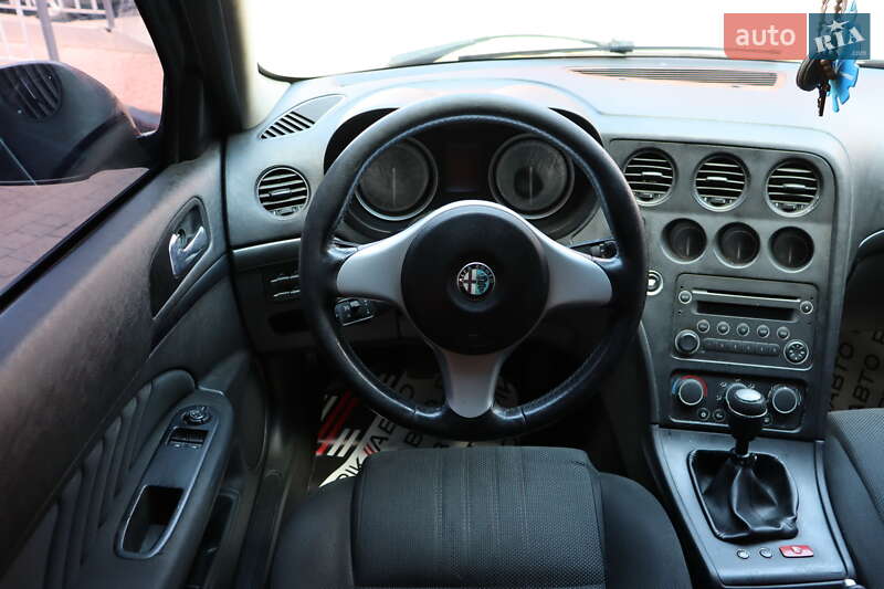 Седан Alfa Romeo 159 2006 в Львове