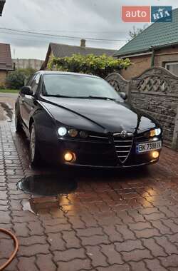 Седан Alfa Romeo 159 2011 в Здолбунове