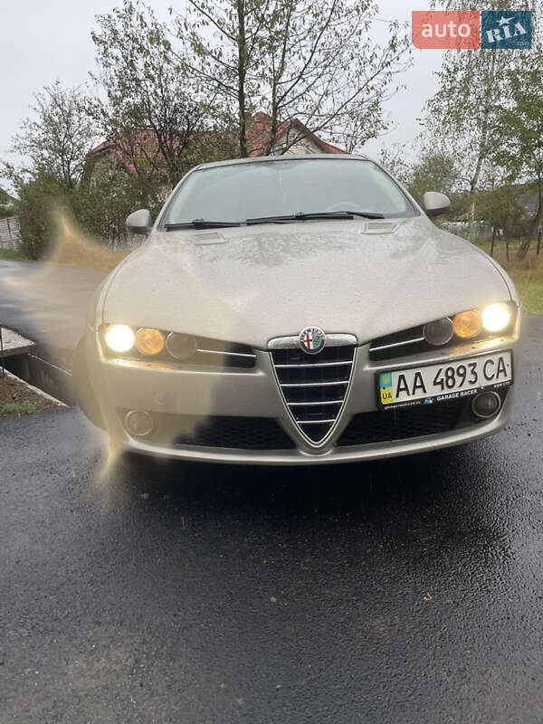 Седан Alfa Romeo 159 2006 в Івано-Франківську