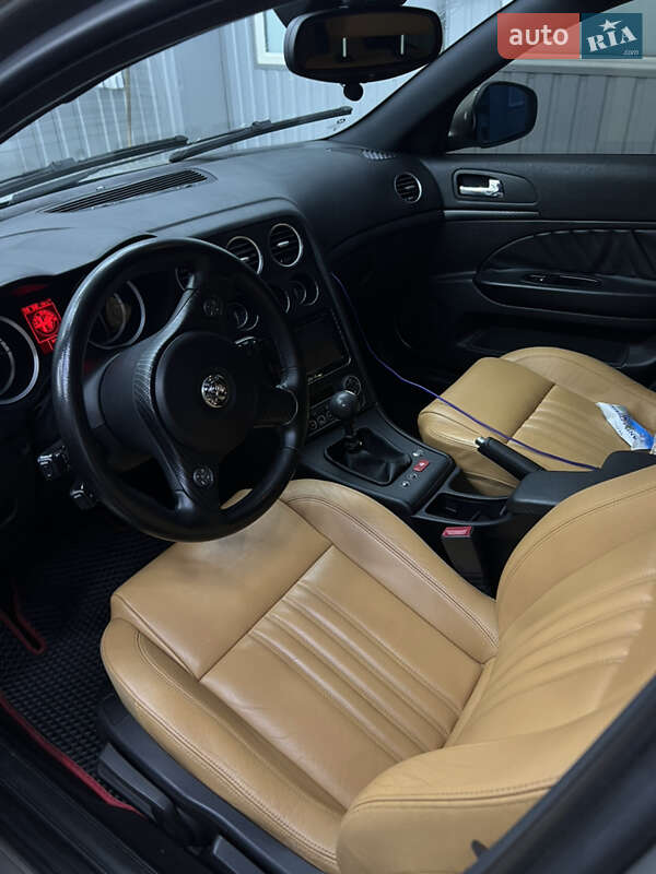 Седан Alfa Romeo 159 2006 в Липовці