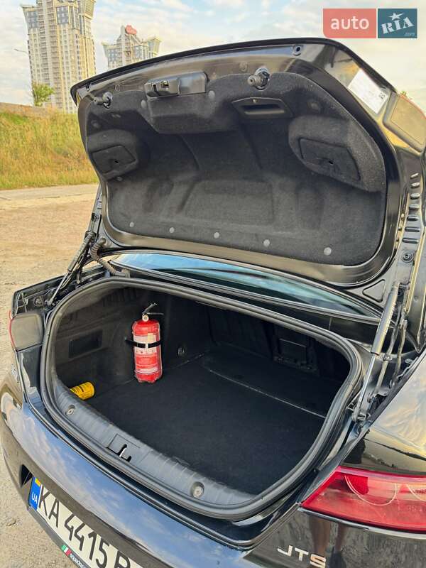 Седан Alfa Romeo 159 2007 в Киеве