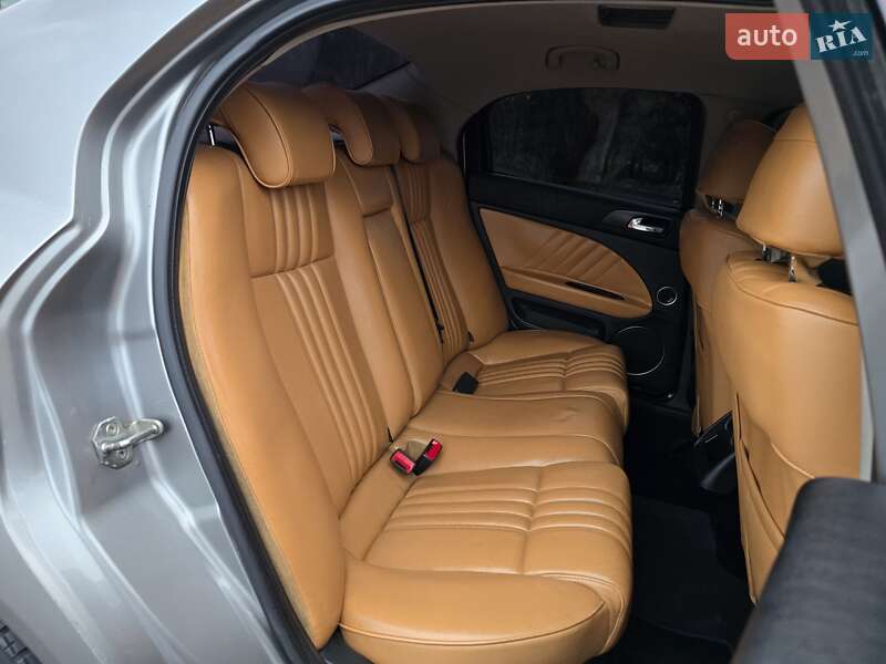Седан Alfa Romeo 159 2006 в Хмельницькому