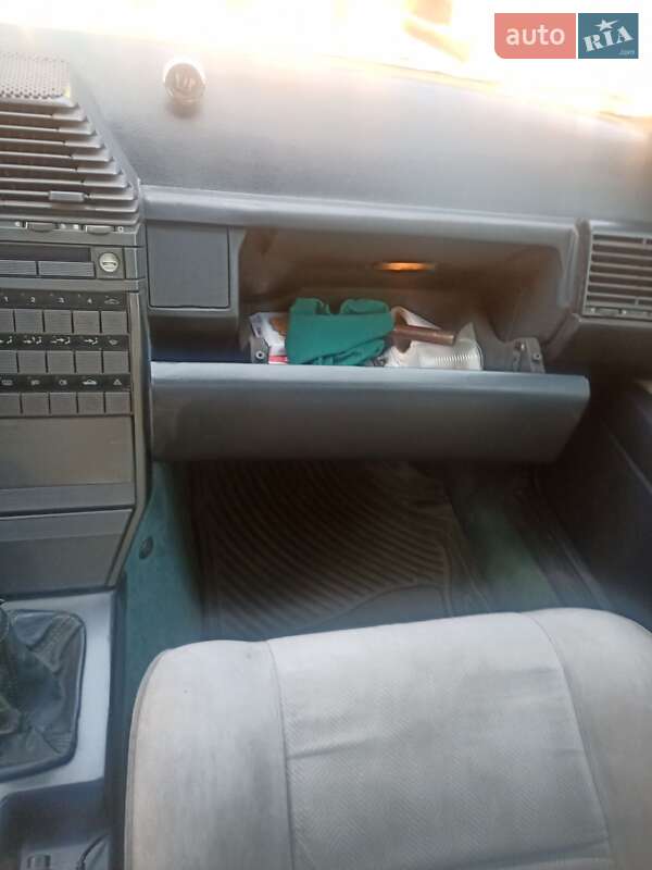 Седан Alfa Romeo 164 1988 в Кременчуці