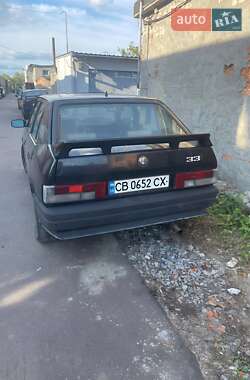 Седан Alfa Romeo 33 1987 в Ровно