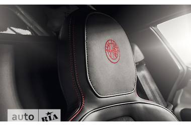 Купе Alfa Romeo 4C 2019 в Киеве