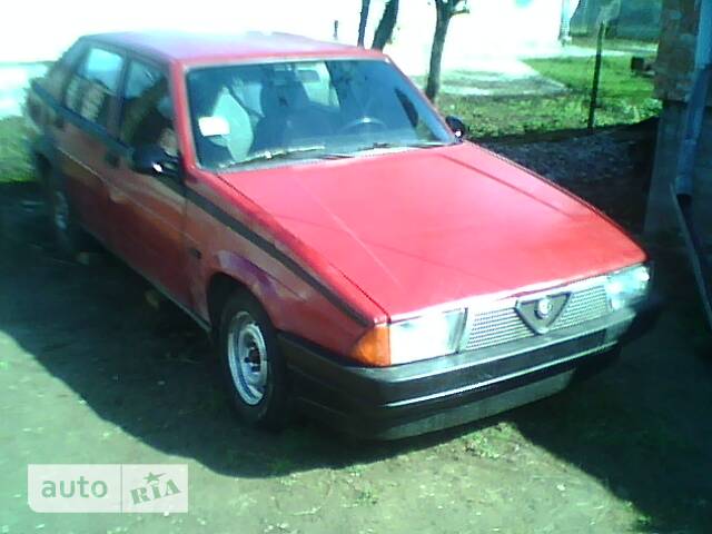 Седан Alfa Romeo 75 1989 в Ивано-Франковске