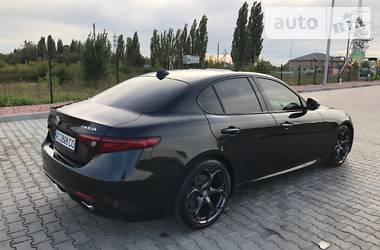 Седан Alfa Romeo Giulia 2017 в Луцке