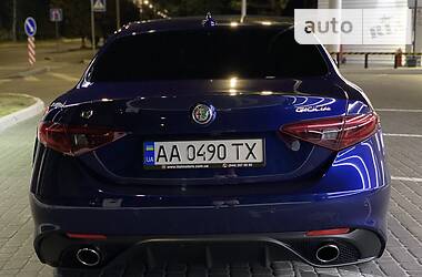 Седан Alfa Romeo Giulia 2017 в Киеве