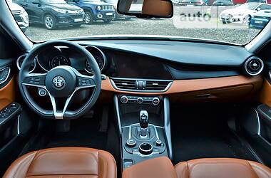 Седан Alfa Romeo Giulia 2017 в 
