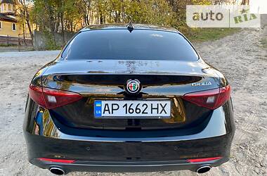 Седан Alfa Romeo Giulia 2016 в Киеве