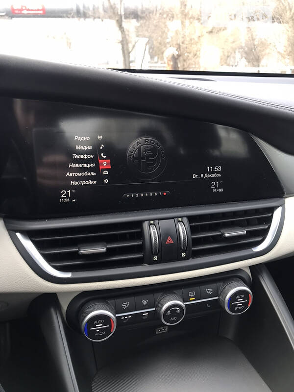 Седан Alfa Romeo Giulia 2018 в Киеве
