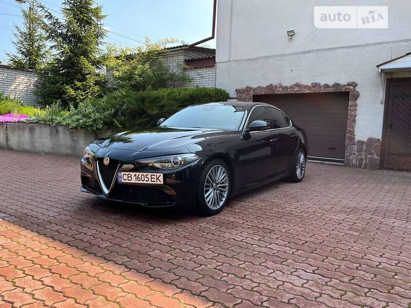 Седан Alfa Romeo Giulia 2017 в 