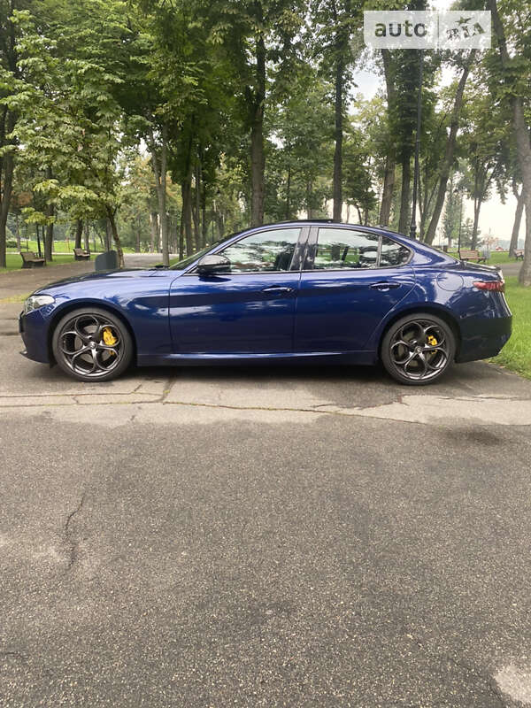 Седан Alfa Romeo Giulia 2018 в Киеве