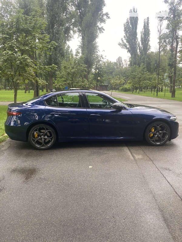 Седан Alfa Romeo Giulia 2018 в Киеве