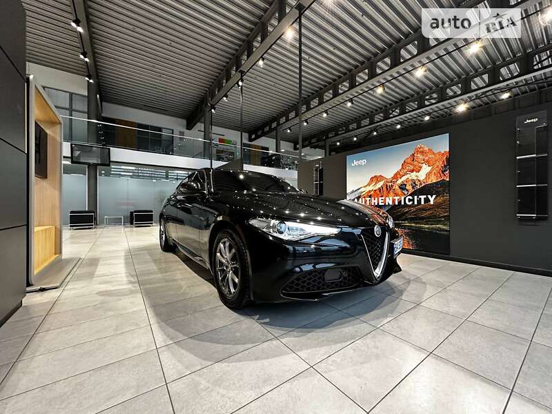 Седан Alfa Romeo Giulia 2021 в Днепре