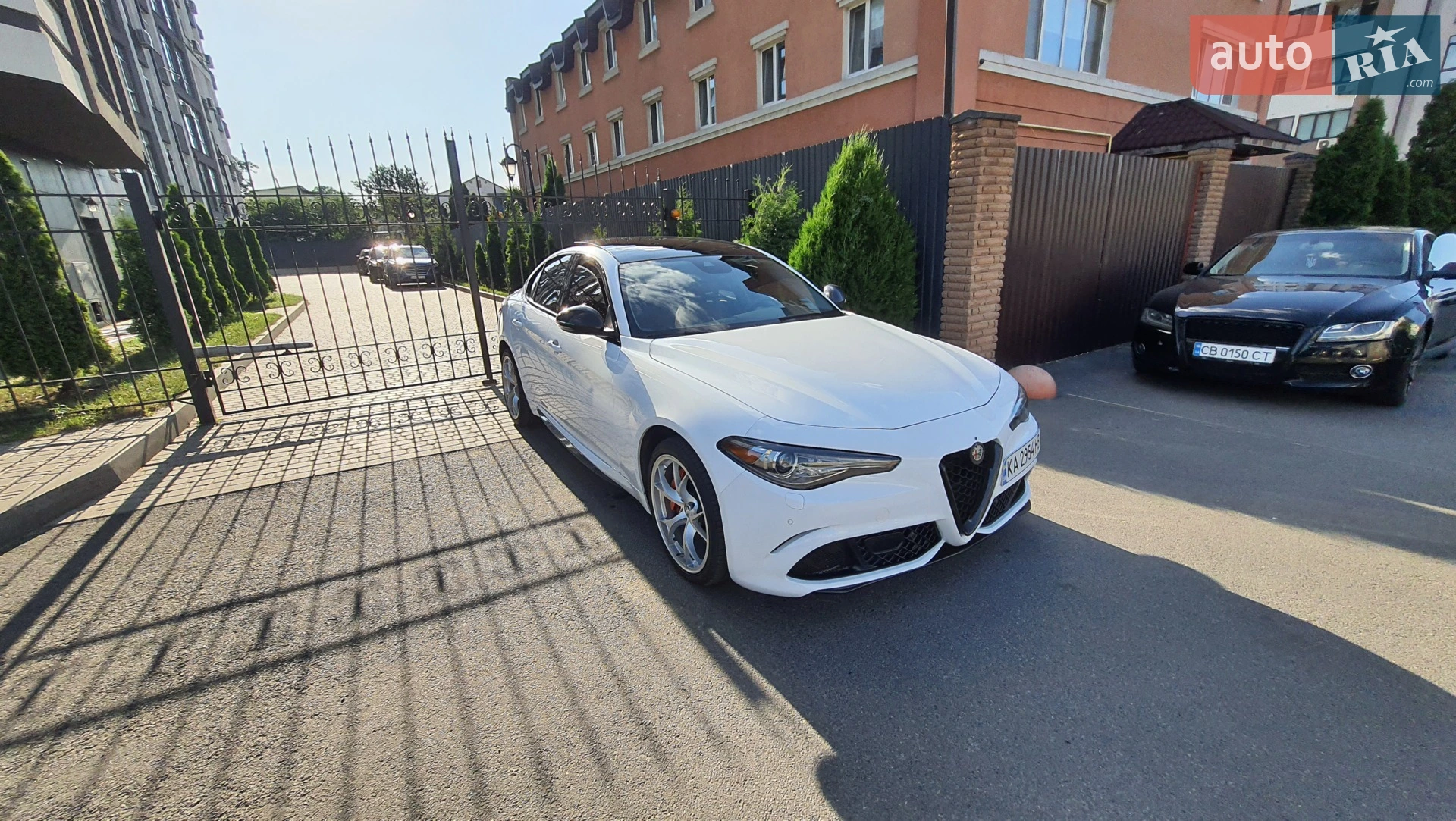 2017 Alfa Romeo Giulia - мініатюра 12