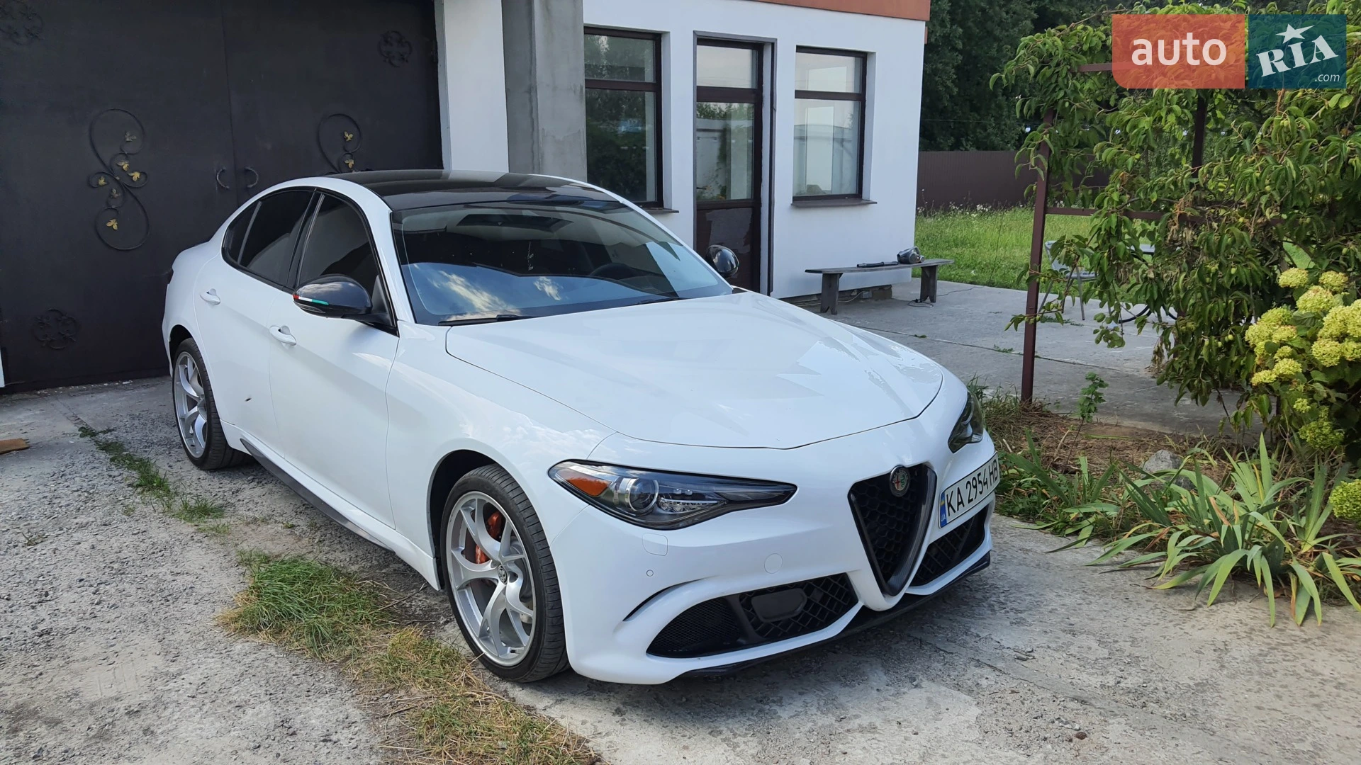 2017 Alfa Romeo Giulia - мініатюра 28