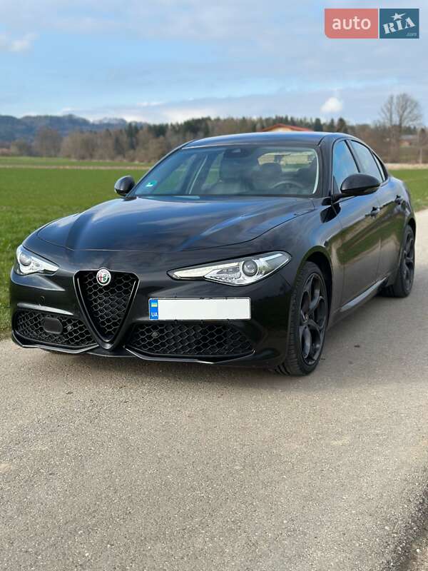 Седан Alfa Romeo Giulia 2017 в Києві