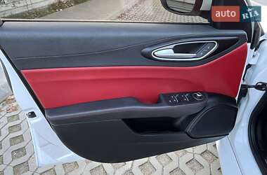 Седан Alfa Romeo Giulia 2017 в 