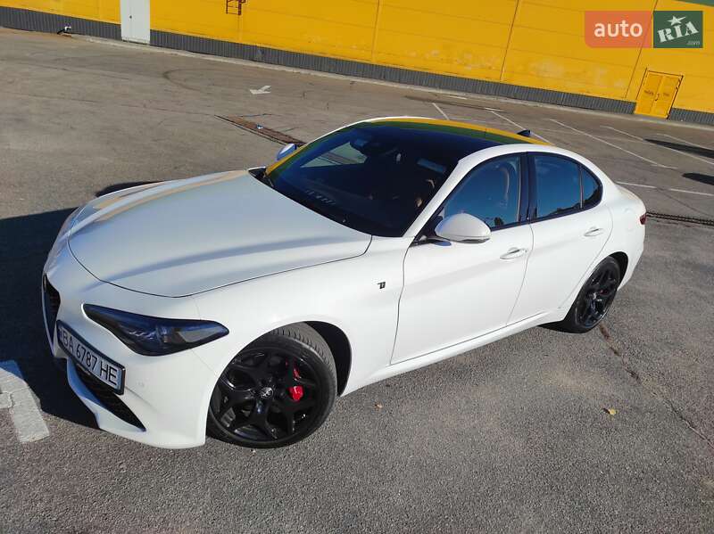 Седан Alfa Romeo Giulia 2022 в Кропивницком