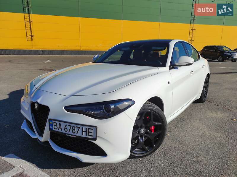 Седан Alfa Romeo Giulia 2022 в Кропивницком