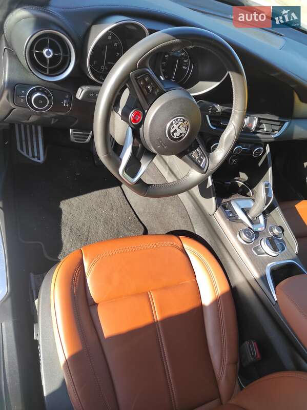 Седан Alfa Romeo Giulia 2022 в Кропивницком
