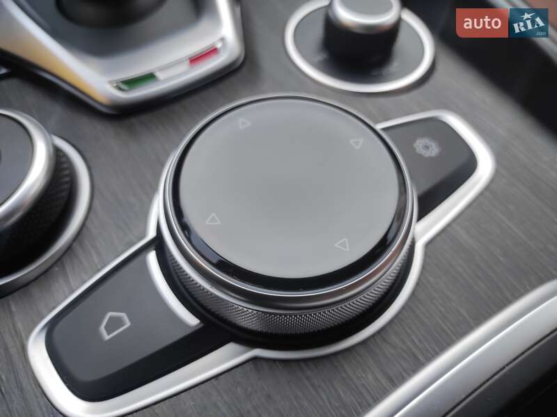 Седан Alfa Romeo Giulia 2022 в Кропивницком