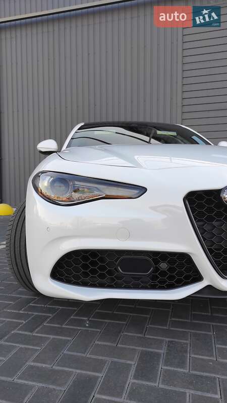 Седан Alfa Romeo Giulia 2022 в Кропивницком