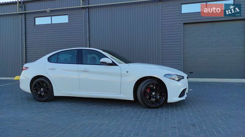 Седан Alfa Romeo Giulia 2022 в Кропивницком