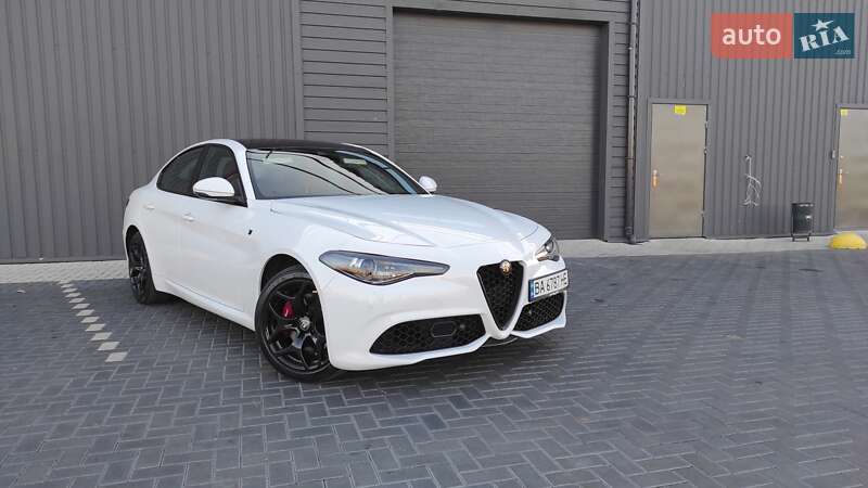 Седан Alfa Romeo Giulia 2022 в Кропивницком