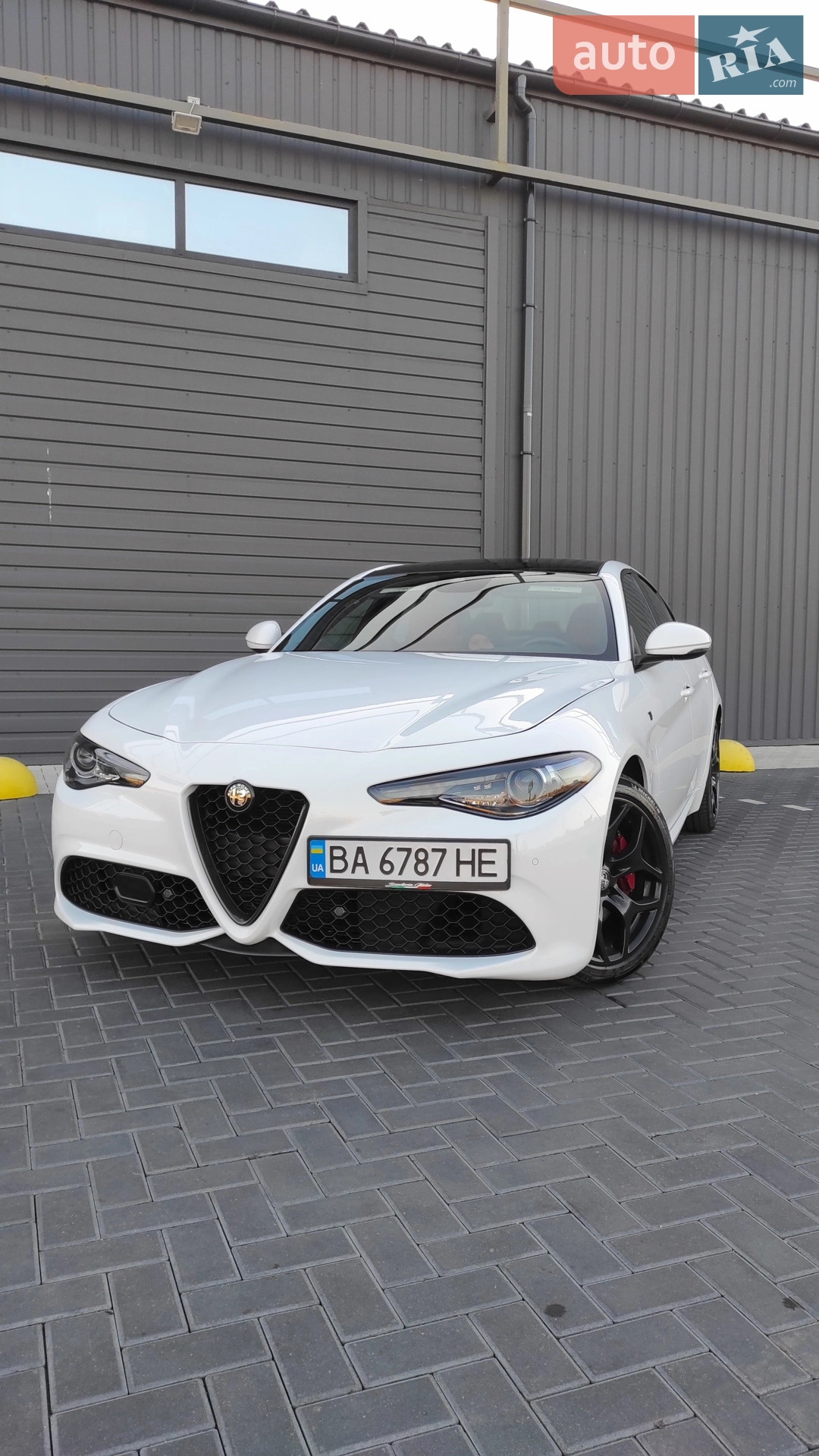 2022 Alfa Romeo Giulia - мініатюра 8