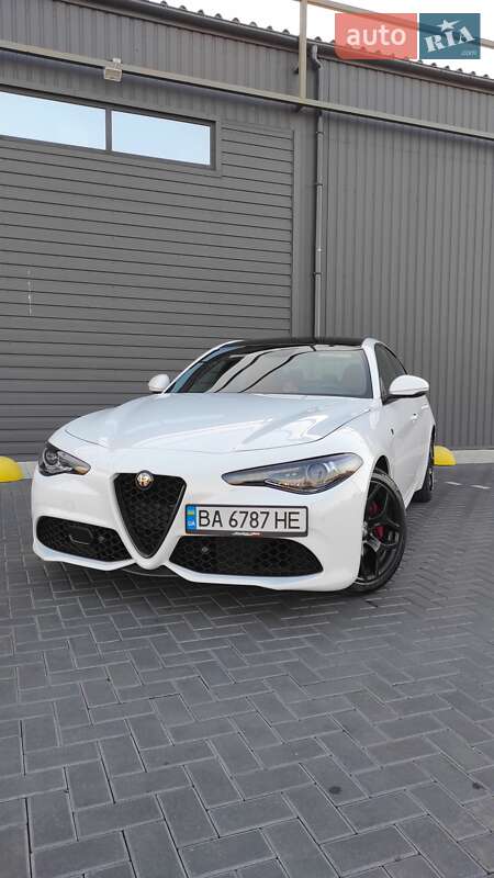 Седан Alfa Romeo Giulia 2022 в Кропивницком