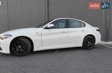 Седан Alfa Romeo Giulia 2022 в 