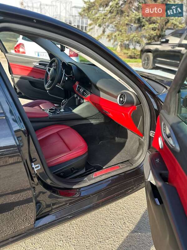 Седан Alfa Romeo Giulia 2018 в Києві