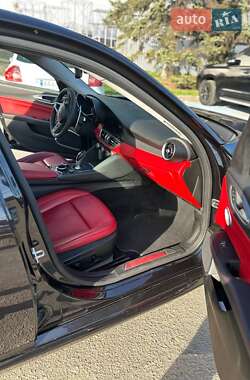 Седан Alfa Romeo Giulia 2018 в 