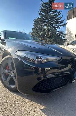Седан Alfa Romeo Giulia 2018 в 