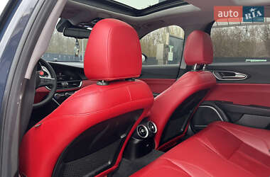 Седан Alfa Romeo Giulia 2018 в 