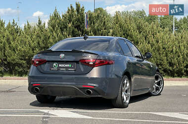 Седан Alfa Romeo Giulia 2018 в 