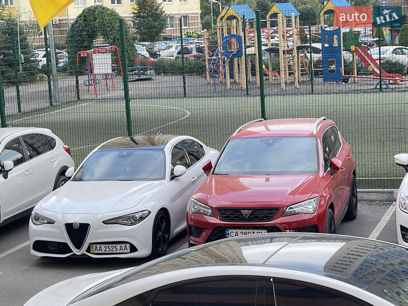 Седан Alfa Romeo Giulia 2020 в Києві