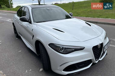 Седан Alfa Romeo Giulia 2017 в 